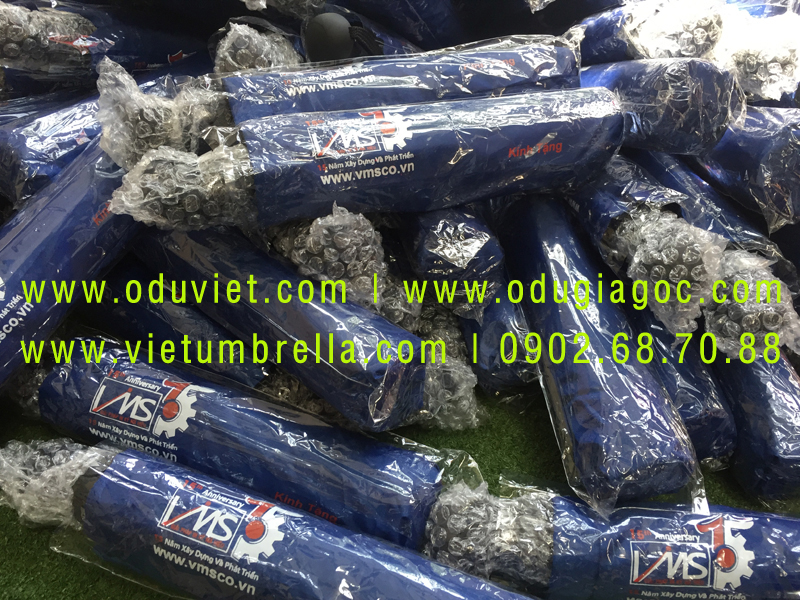 xưởng sản xuất ô dù cầm tay in logo quảng cáo